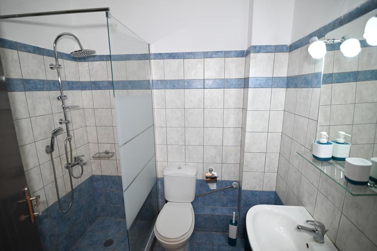 The Whole Packet Β3 Center With Parking Apartment Larissa Luaran gambar